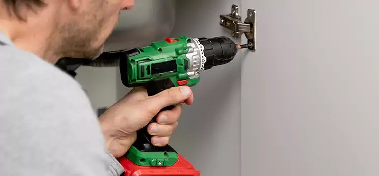 Commercial Door Hinge Repair Four Corners