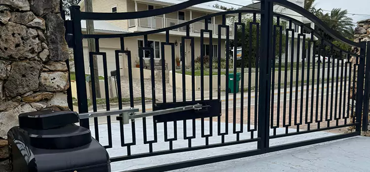 Swing Gate Opener with Keypad Four Corners