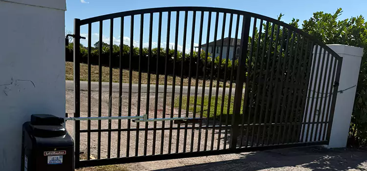 Driveway Fence Repair Four Corners