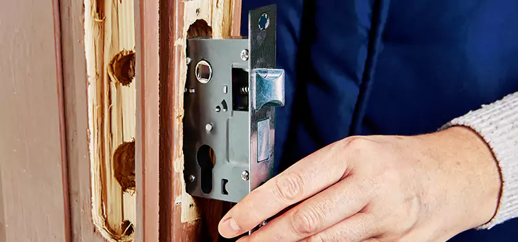 Garage Door Lock Replacement Four Corners