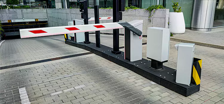 Custom Gate Design & Integration Four Corners